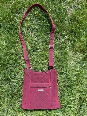 Vera Bradley Merlot Burgundy Quilted Microfiber Slim Hipster Purse